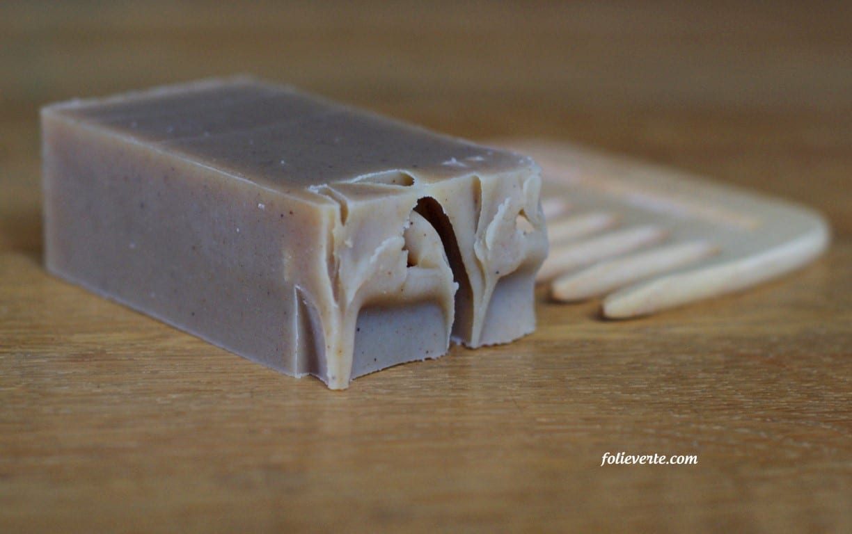 shampoing solide naturel au shikakaï – 100g saponifié à froid | cheveux forts, brillants et cuir chevelu sain